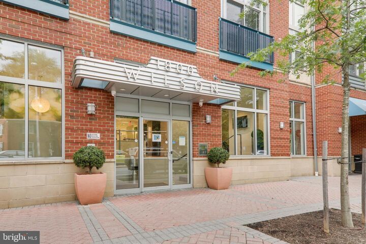 Property Photo:  1800 N Wilson Boulevard 135  VA 22201 