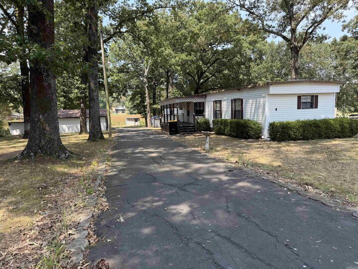 Property Photo: 4 Paradise Circle AR 72016