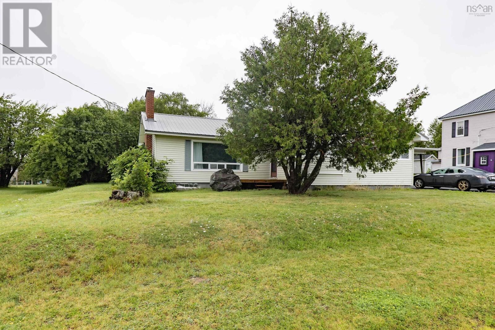 Property Photo:  86 Queen Street  NS B0M 1X0 