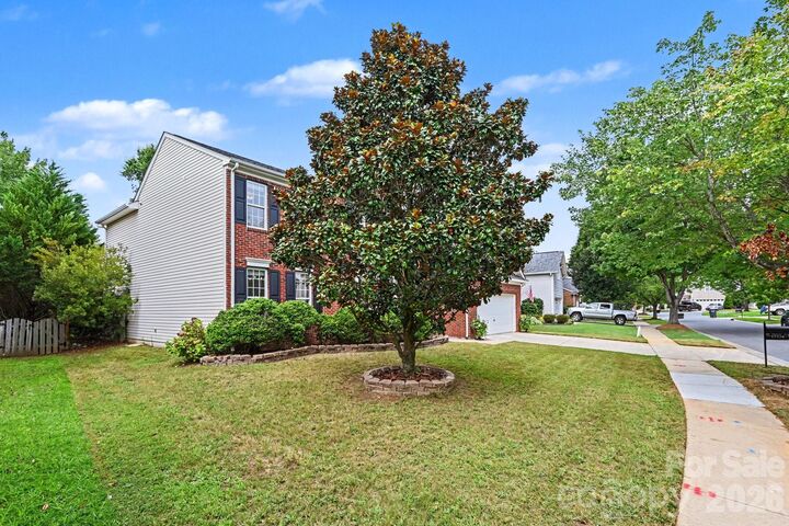 Property Photo:  17224 Overstone Court  NC 28277 