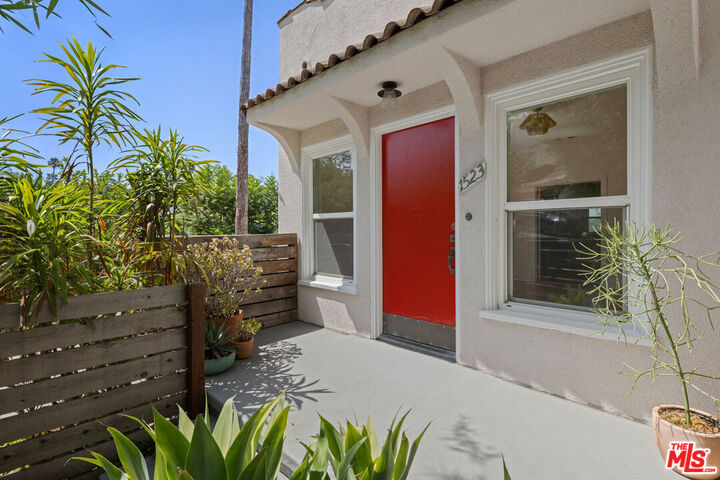 Property Photo: 1523 Murray Dr CA 90026