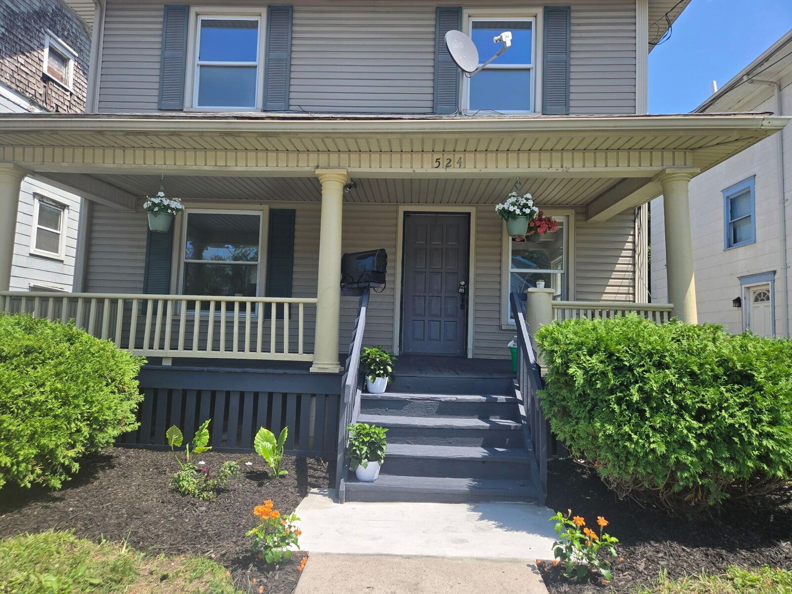 Property Photo: 524 S Prospect Street OH 43302