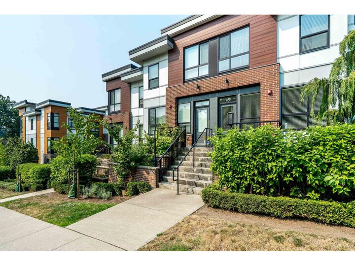 Property Photo:  20087 68 Avenue 15  BC V2Y 0Y4 
