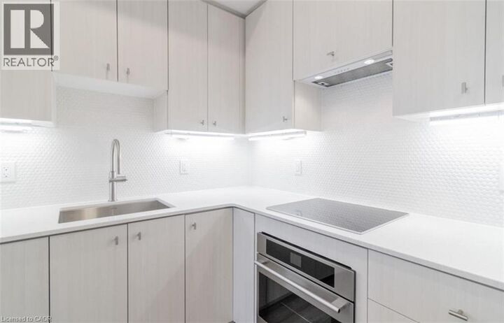 Property Photo: 5 Wellington Street South 1611 ON N2G 0E3