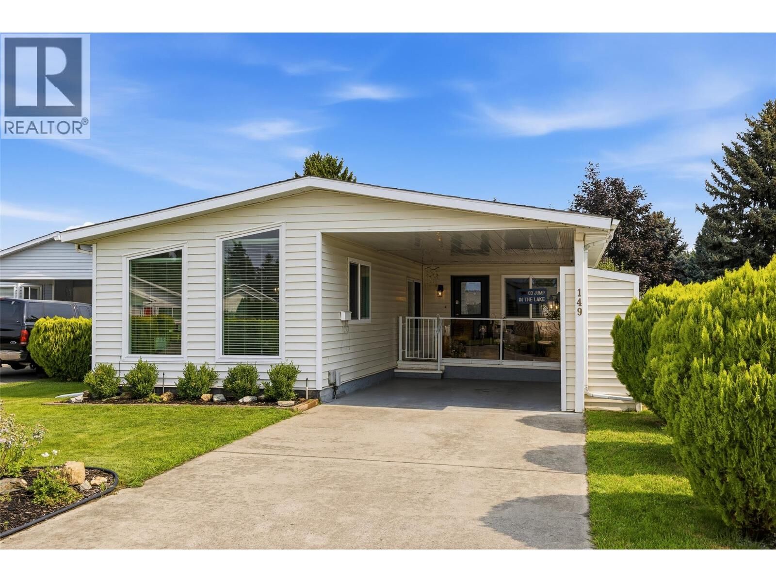 Property Photo: 1255 Raymer Avenue 149 BC V1W 3S3