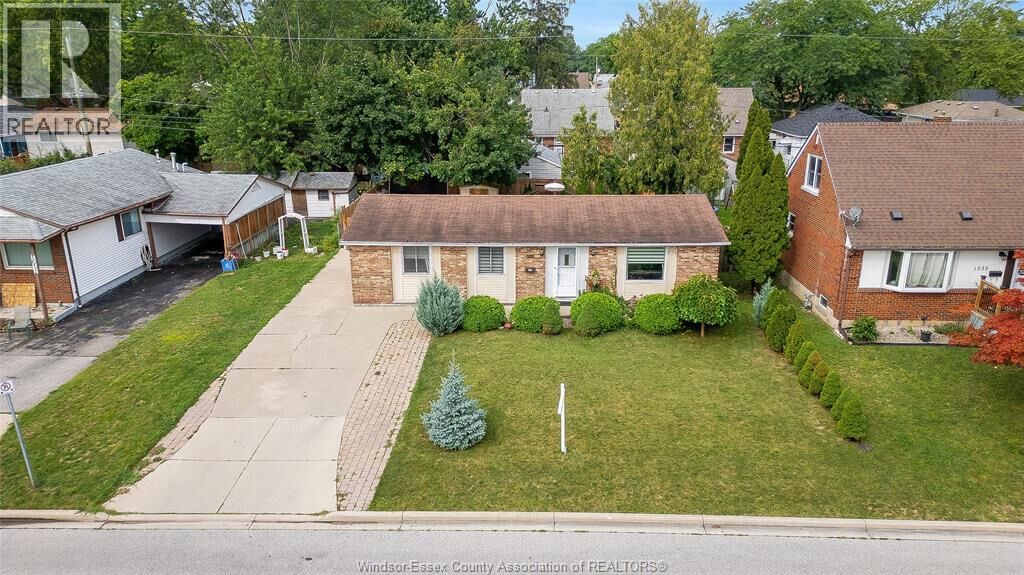 Property Photo: 1045 Reedmere Road ON N8S 2L9