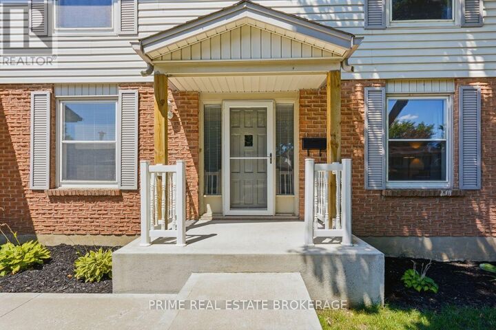 Property Photo: 686 Barclay Road ON N6K 1K5