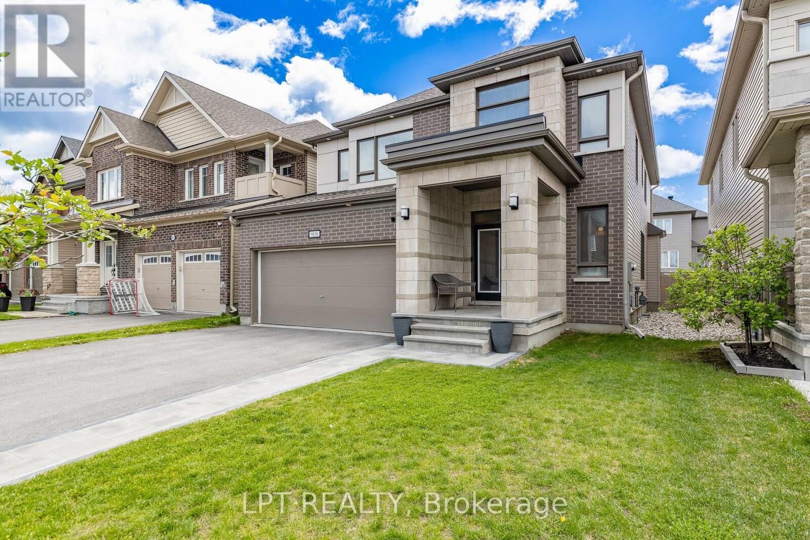 Property Photo: 908 Pedigree Street ON K2S 0Y5