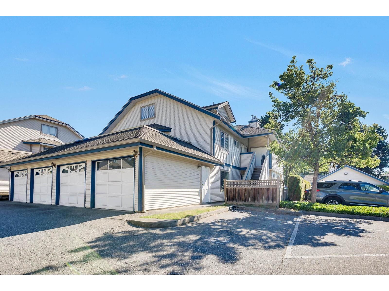 Property Photo: 7837 120A St Street 213 BC V3W 0W9