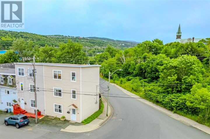 Property Photo: 27 Hutchings Street NL A1E 2R8
