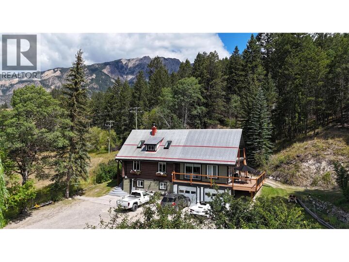 Property Photo: 5564/5574 Highway 95 Highway BC V0A 1E0