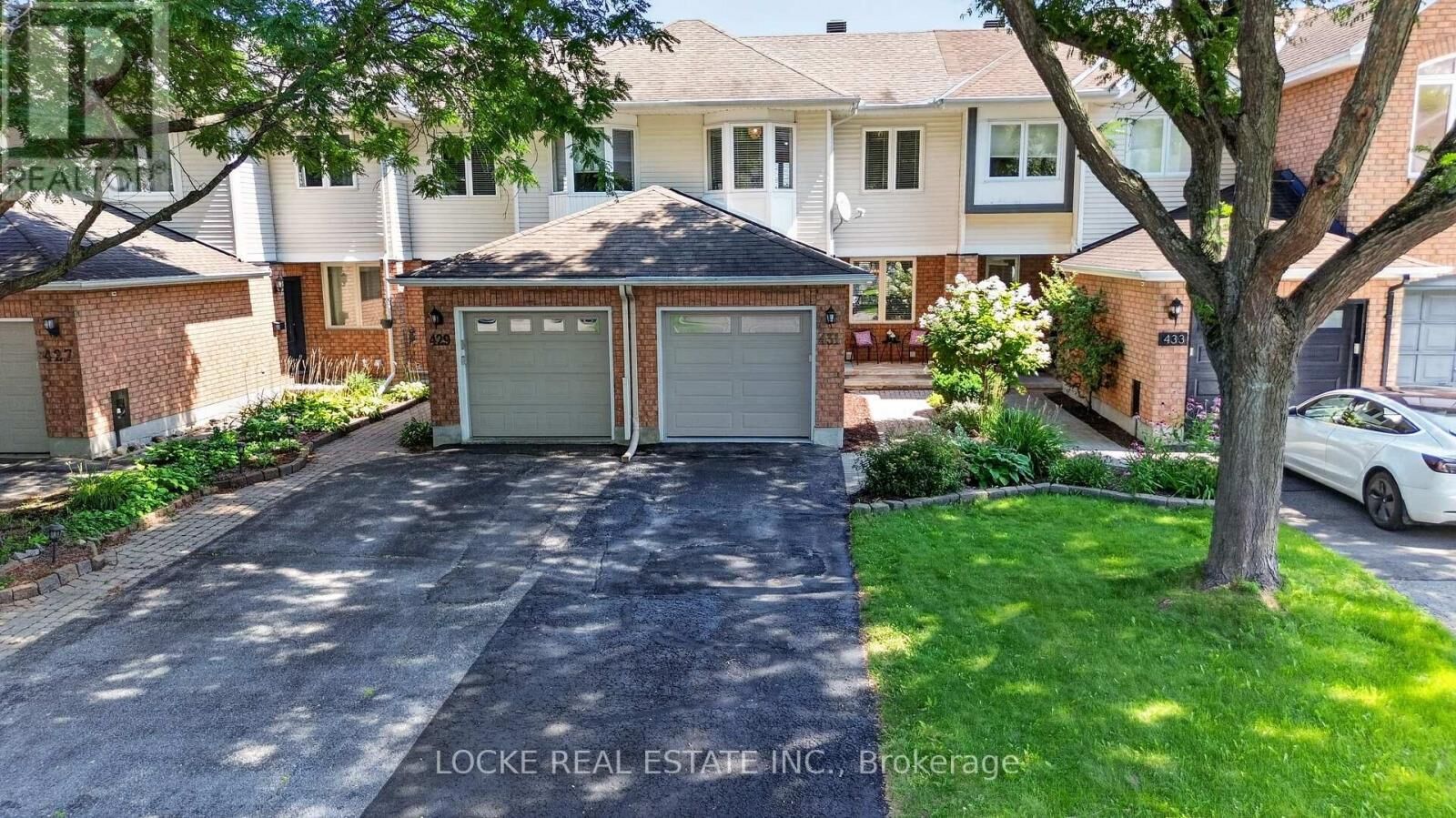 Property Photo: 431 Lawler Crescent ON K4A 3Y3