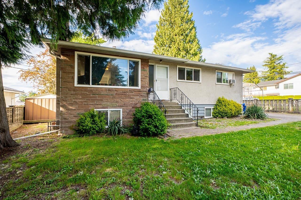 Property Photo: 11191 90 Avenue BC V4C 3H1