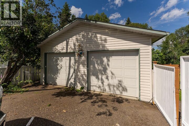 Property Photo: 2314 Glenngarry Road BC V2K 3E8