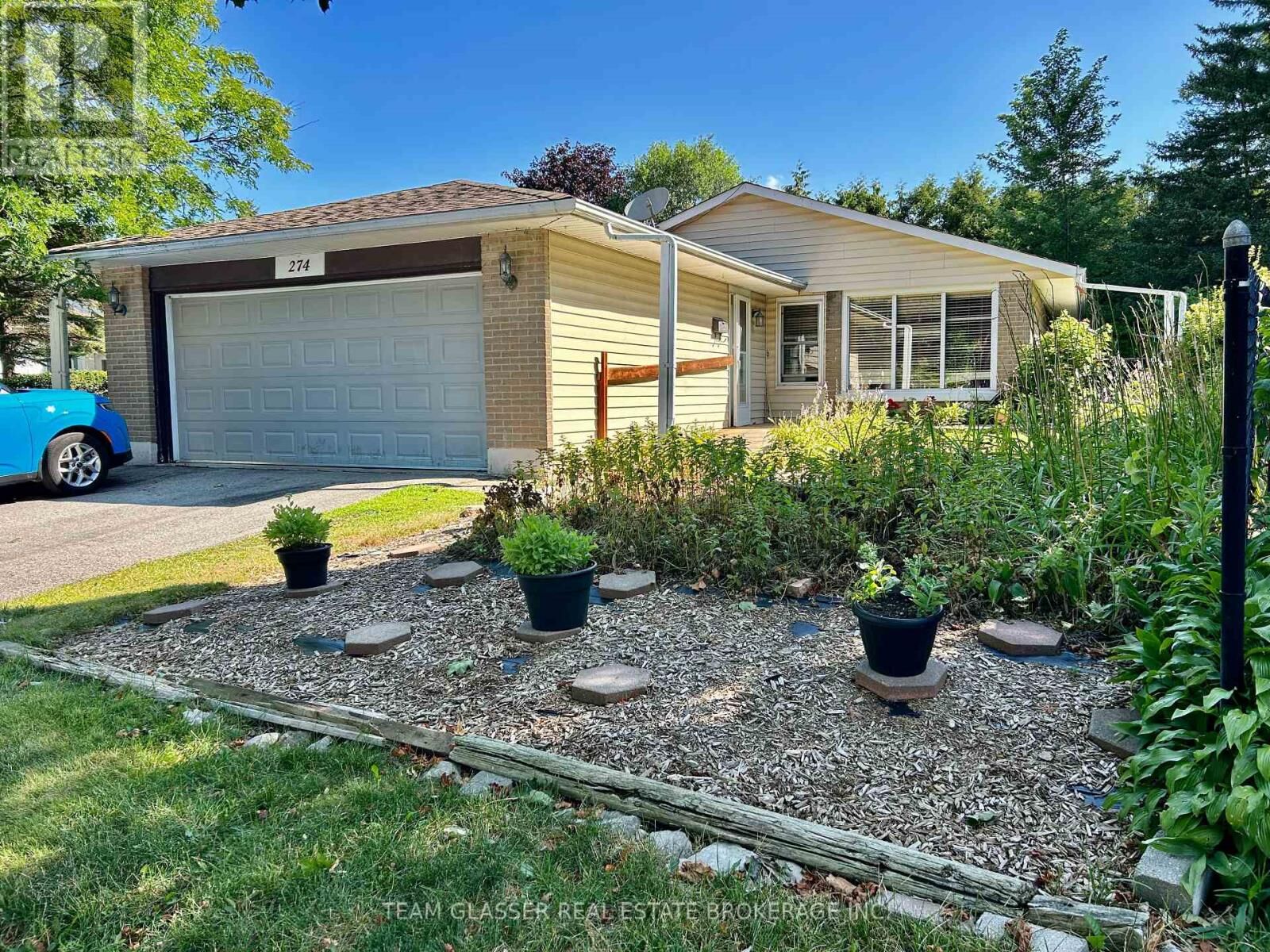 Property Photo: 274 Blackacres Boulevard ON N6G 2V2