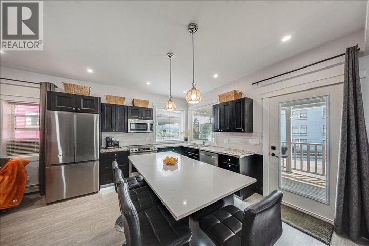 Property Photo: 1195 Tamarac Avenue BC V1R 4H8
