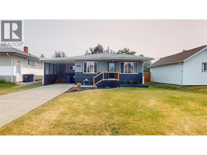 Property Photo: 315 5 Street South BC V1C 1J5