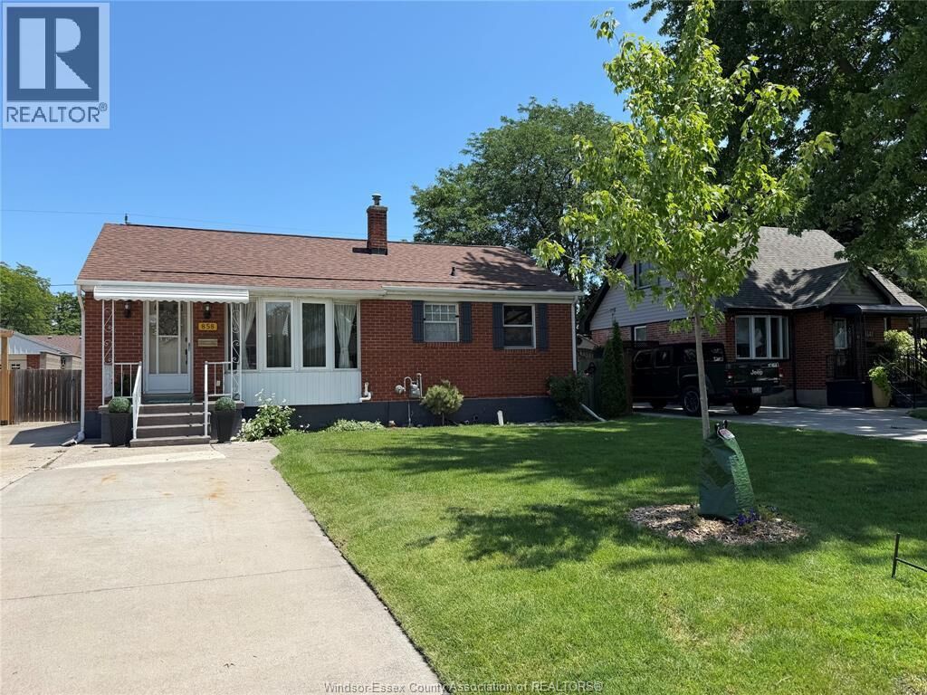 Property Photo: 858 Laporte ON N8S 3R4