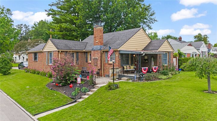 Property Photo: 702 W Market Street OH 45373