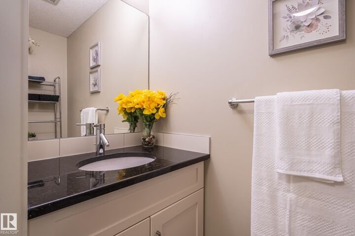Property Photo: 1747 Hammond Crescent NW AB T6M 0K4