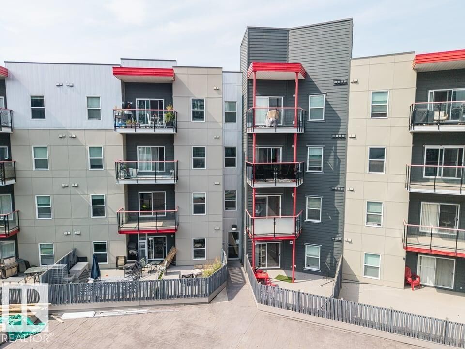 Property Photo: 10611 117 Street NW 105 AB T5H 0G6
