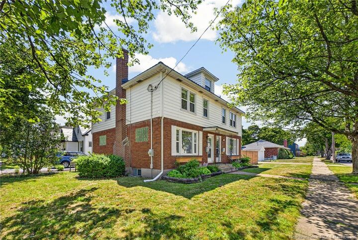 72-74 Burlington Avenue — photo 1