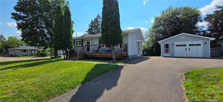 Property Photo: 237 Buckingham Avenue NB E1B 2N9