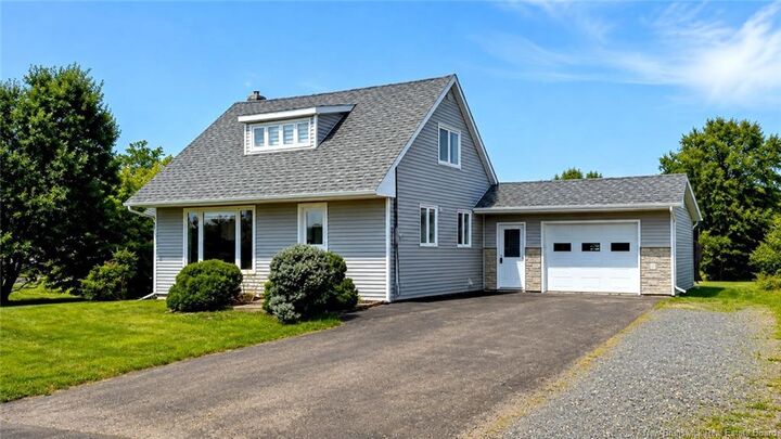228 Du Pêcheur Nord Street — photo 1