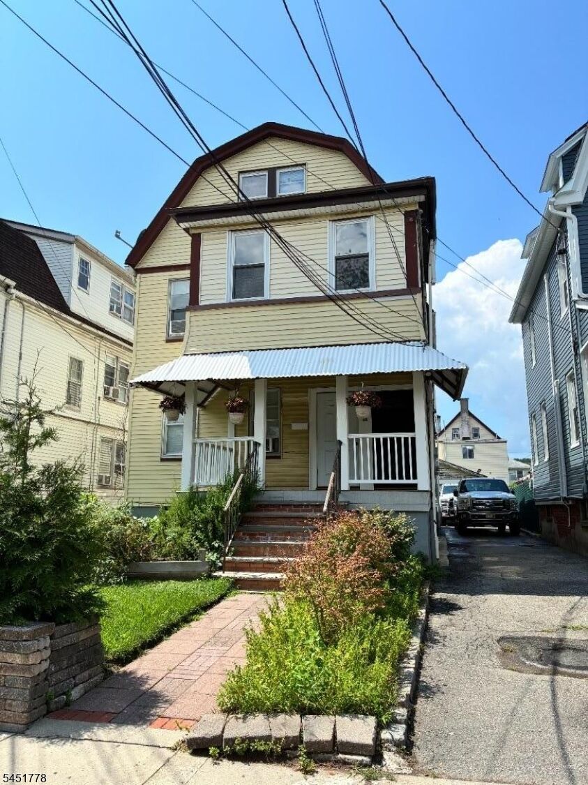 Property Photo:  357 High St  NJ 07050 
