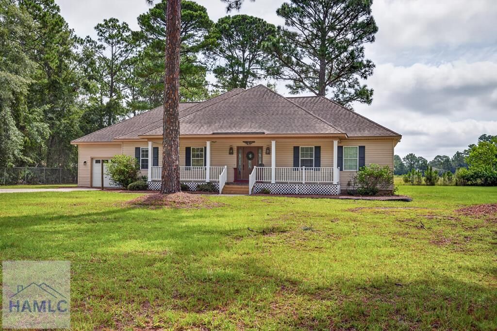 Property Photo:  983 Pine Avenue  GA 31313 