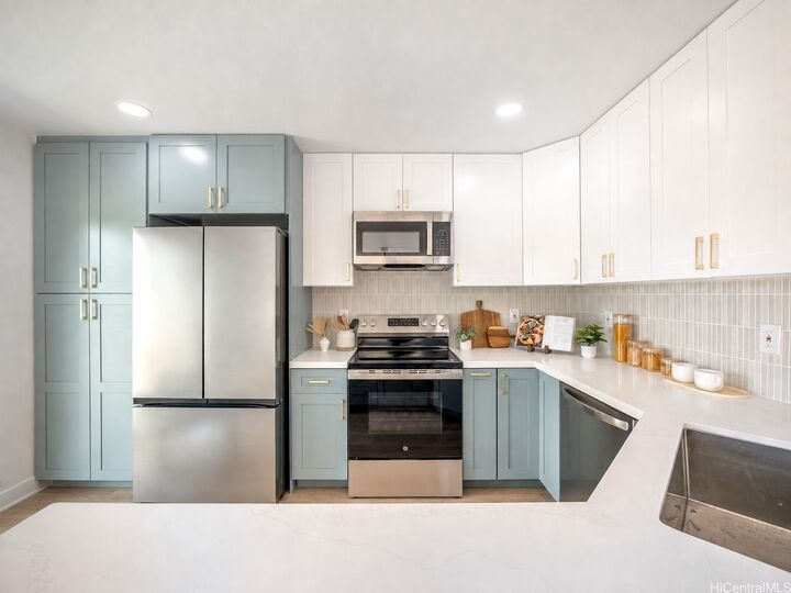Property Photo:  91-460 Makalea Street  HI 96706 