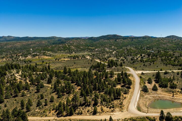 Property Photo: 1010 W Lutherwood Rd UT 84710