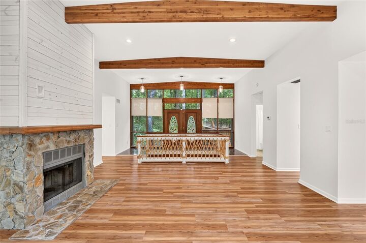 Property Photo: 2032 NW 24th Street FL 32605