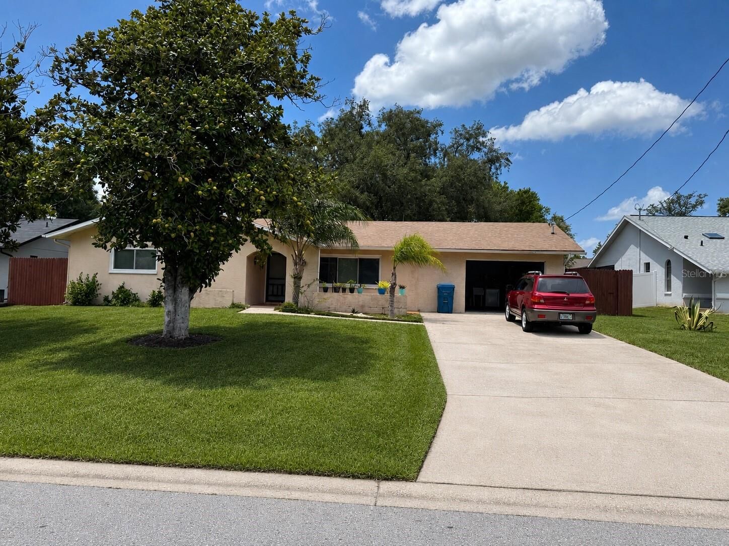 Property Photo:  11485 Tuscanny Avenue  FL 34608 