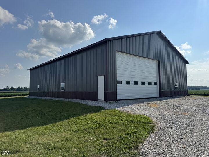 Property Photo:  4797 S 100 E  IN 46031 