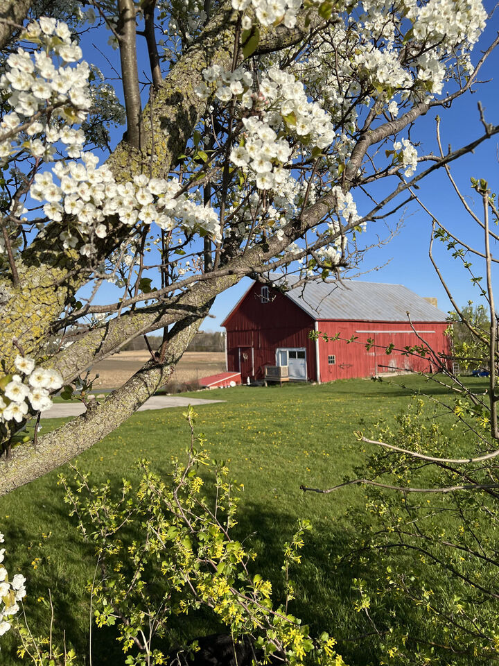 Property Photo:  N2640 Bates Rd  WI 53011 