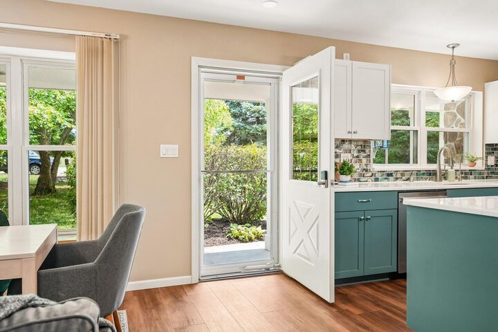 Property Photo:  322 Porthamel Ct  WI 53183 