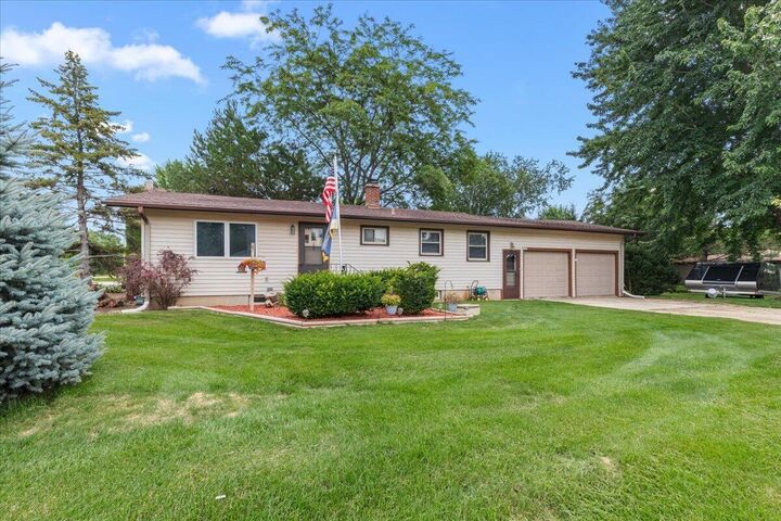 Property Photo: 6492 Municipal Dr WI 53095