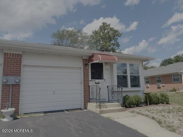 Property Photo:  3 B Ironsides Drive  NJ 08759 
