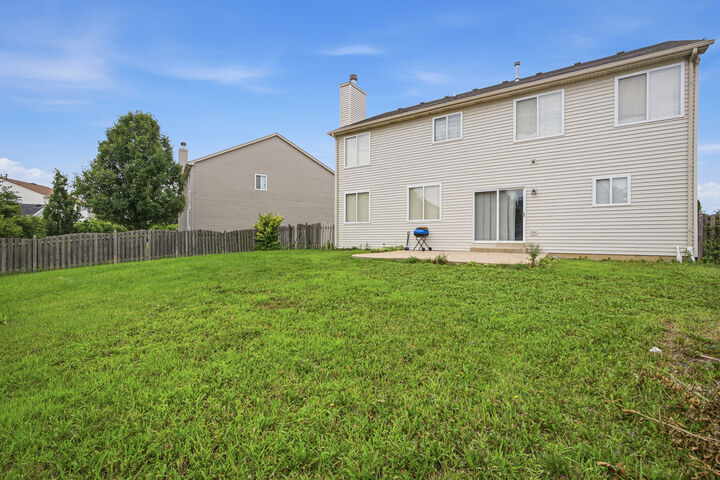 Property Photo:  702 Silver Leaf Court  IL 60431 