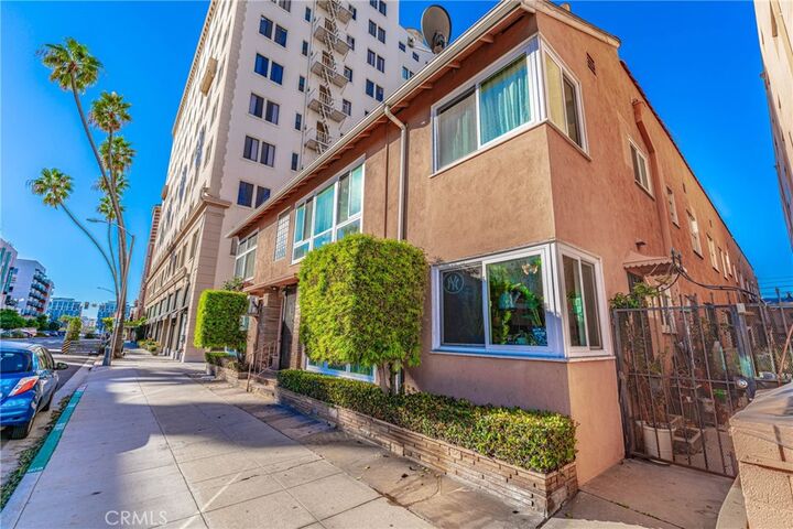 Property Photo:  325 Cedar  CA 90802 