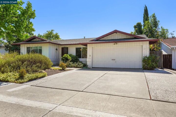 Property Photo:  2623 Primera Ct  CA 95148 