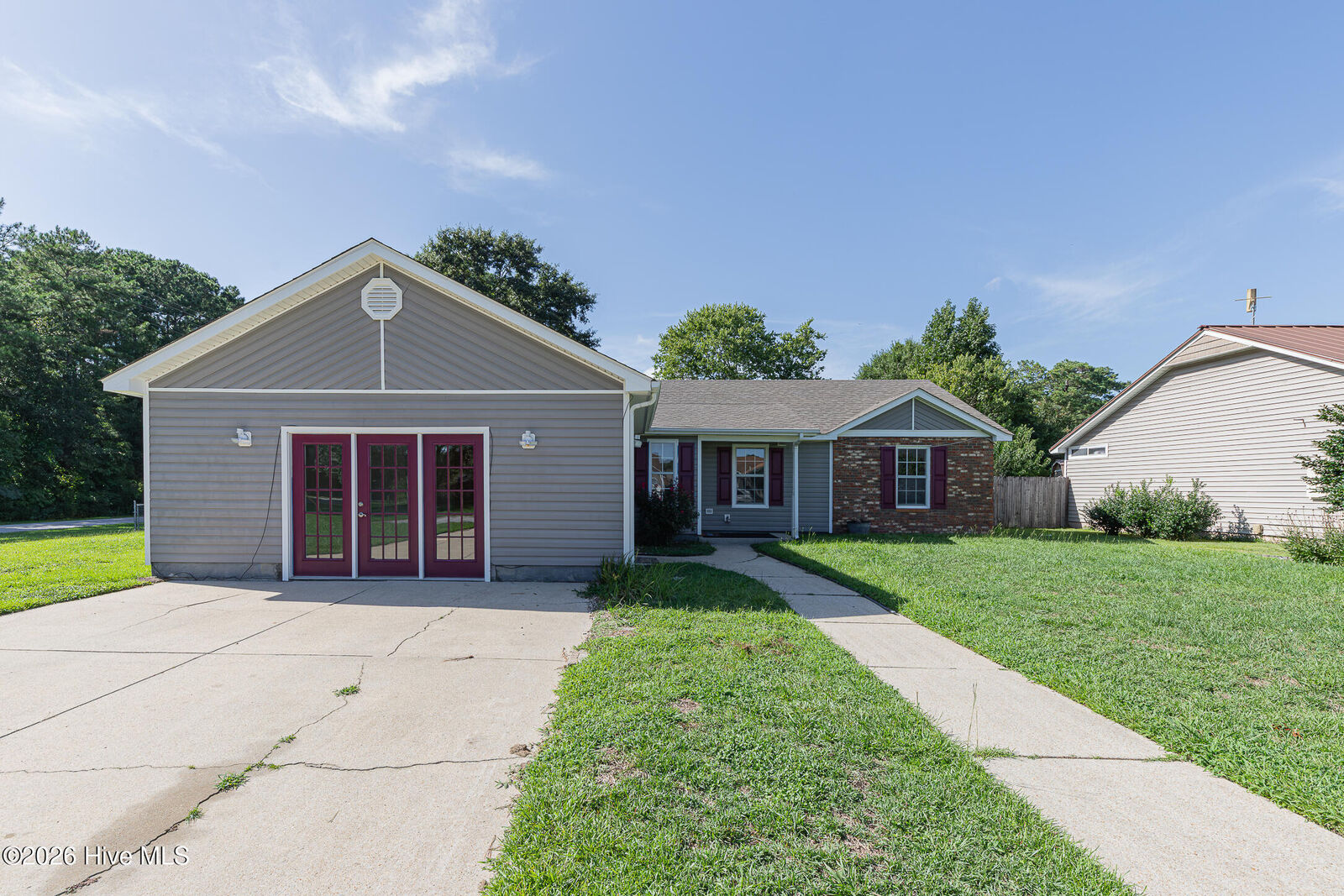 Property Photo:  2601 Idlebrook Circle  NC 28544 