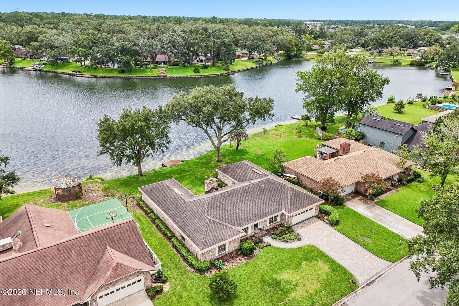 Property Photo: 3331 Hidden Lake Drive W FL 32216