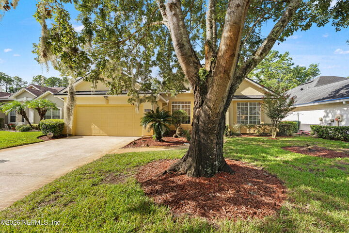 Property Photo:  9156 Spindletree Way  FL 32256 