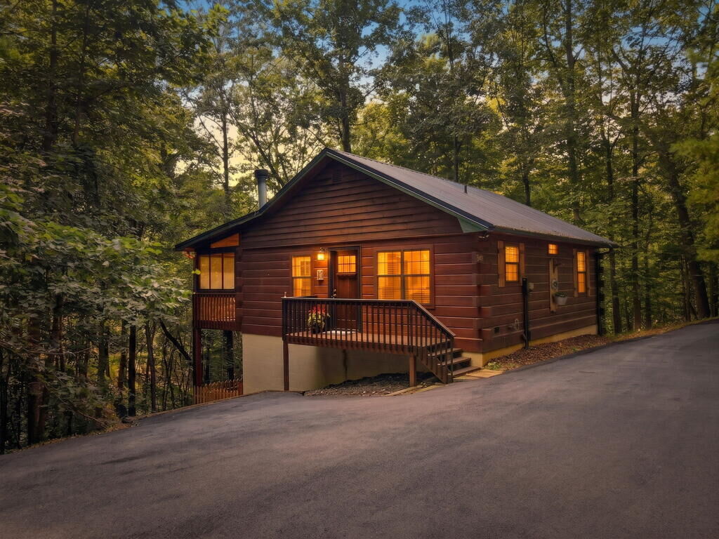 Property Photo:  288 Ridgecrest Circle  GA 30540 