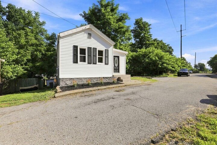 Property Photo:  515 9th Avenue  KY 41074 