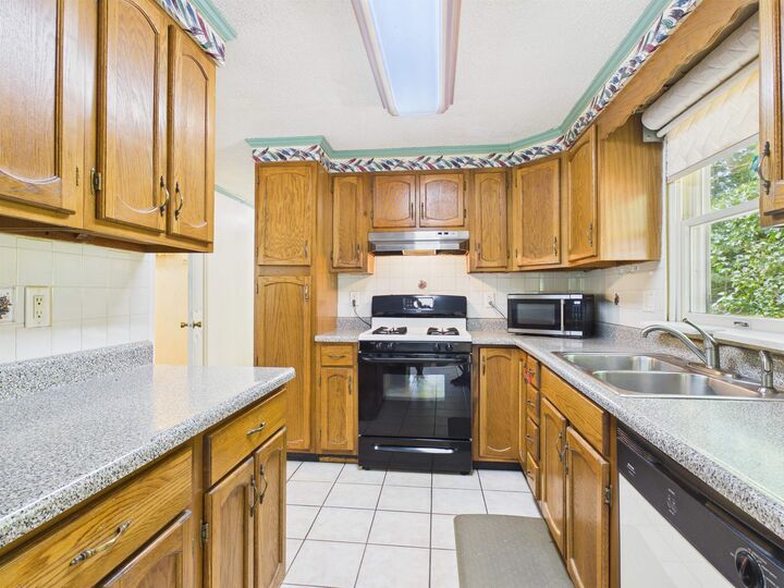 Property Photo: 10 Beruk Hill Road NH 03451