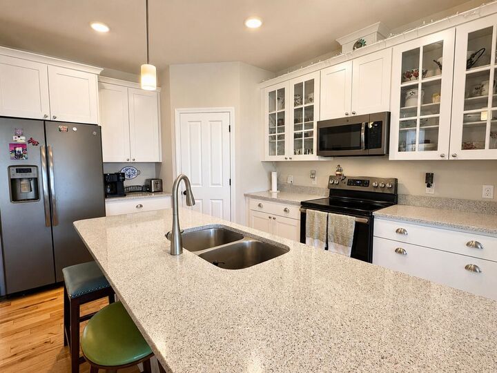 Property Photo:  82 Ledge Way  VT 05403 