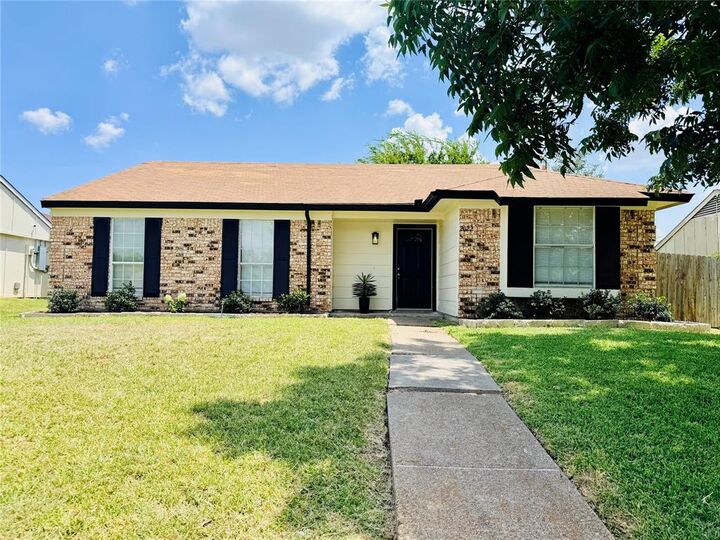 Property Photo:  2022 High Summit Drive  TX 75041 